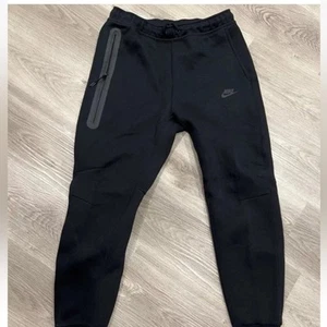 Nike Mens Tech Fleece Jogger Black Size XL FB8002-010 NWT - Picture 1 of 4