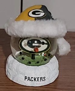 Forever Collectibles Green Bay Packers Snowman Head w/Cap Water Snow Globe - Picture 1 of 1
