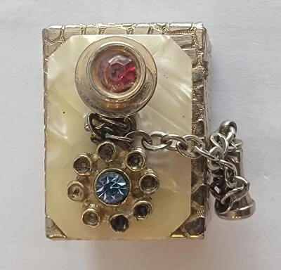 De colección Raro Madreperla Concha Estrás Teléfono Medallón Baratija Caja Dije  Foto 1 de 4