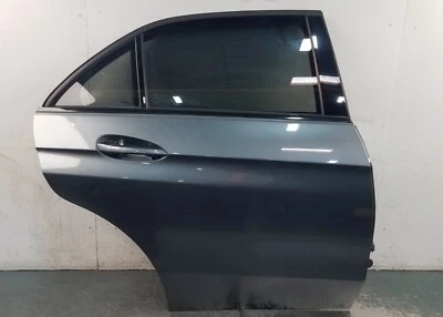 Mercedes AMG E 63 S 2016 puerta trasera derecha pasajero #8042 A8 Foto 1 de 3