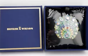 Schöne Butler & Wilson neuwertig in versiegelter Box ~ große Pfau Brosche Anstecknadel - Bild 1 von 2
