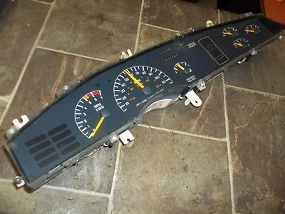 1992 1993 PONTIAC BONNEVILLE SPEEDOMETER CLUSTER 177K 带转速计,带控制台 — 第 1/4 张图片