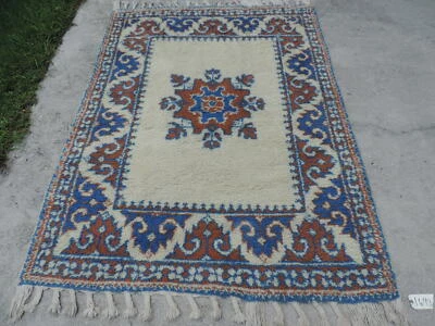 5x7 pies. Alfombra de lana marroquí vintage  Foto 1 de 4