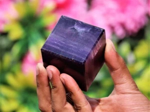 Small 50MM Natural Purple Fluorite In Metaphysical Chakra Stone Healing Cube - Picture 1 of 10