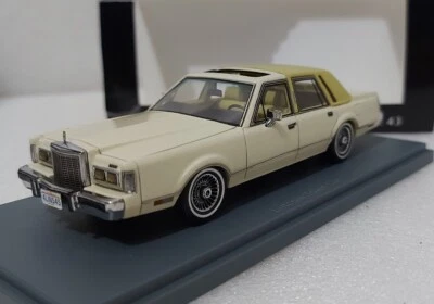 WOW Lincoln Town Car Beige 1986 1:43 Neo 43545 EXTREMELY RARE!! - Image 1 of 4