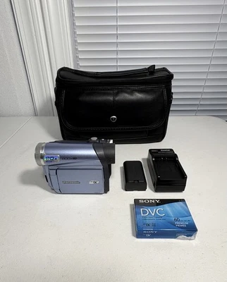 Panasonic Mini DV Camcorder PV-GS9 Blue with Battery, Charger & Tape Works! - Image 1 of 4