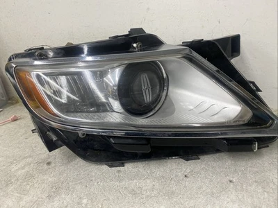 Faro derecho Lincoln MKX 2011-2015 OEM HID Foto 1 de 4