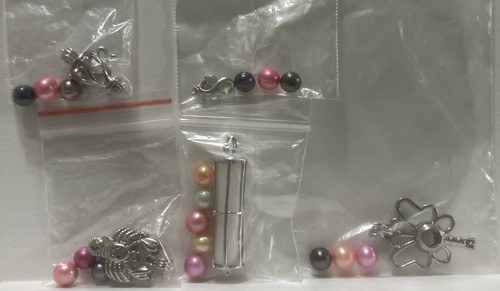 VETEMENTS Lotto di 6 ciondoli gabbia per perle incl perle *vedi descrizione*