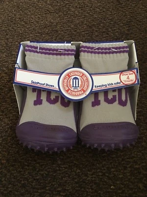 TCU Zapatos Skidders Zapatos Antideslizantes Productos Colegiales Nuevos con Etiquetas Oficial Seguro para Niños Foto 1 de 4