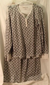 Nautica Gray & Pink Fleece Pajama Set Top & Pants Women's Size Medium - Picture 1 of 8