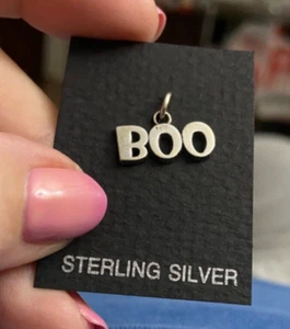 18x15mm Halloween says Boo Sterling Silver Charm - Picture 1 of 8