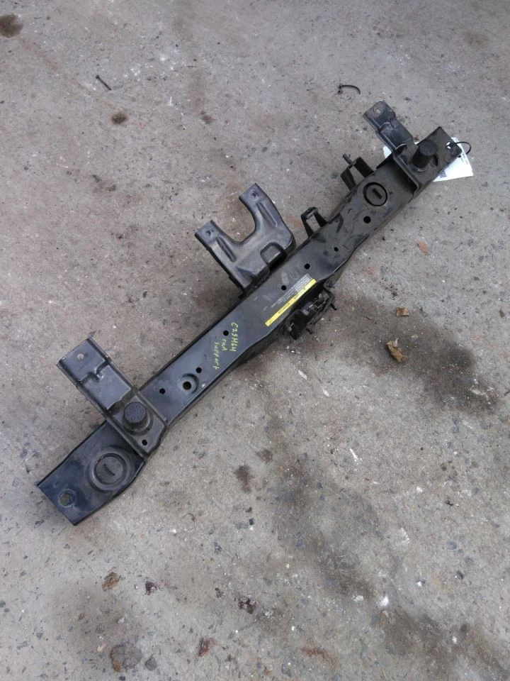 (LOCAL PICKUP ONLY) Radiator Core Support Fits 20-23 VERSA 3007434 Foto 1 de 4