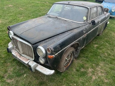 1968 Rover P5B 3.5 V8 Coupe - Very original barn find project - Image 1 of 4