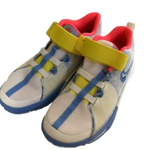Größe 3Y Nike Mädchen Schuhe Kinder Kyrie Flytrap Basketball DQ8093-100 Neu ohne Karton 70 $ - Bild 1 von 15