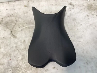 Almohadilla de asiento de conductor delantero Yamaha Yzf R1 09-14 silla de montar fabricante de equipos originales Foto 1 de 2