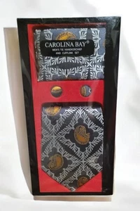 Carolina Bay Set Uomo Vestito Cravatta Fazzoletto e Gemelli Nuovo - Foto 1 di 8