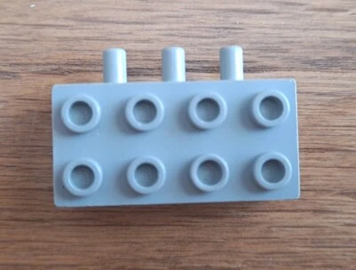 4692 LEGO Technic Pneumatic Distribution Block Light Grey  - Image 1 of 3