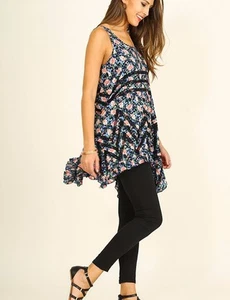 Umgee Top Womens Lace Detail Asymmetrical Flowy Floral Navy Pink Floral Print S - Bild 1 von 3