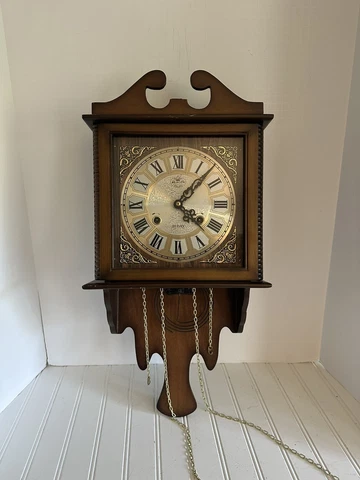Beacon 31 Day Wall Regulator Clock Time Vintage Korea wind Up Cover