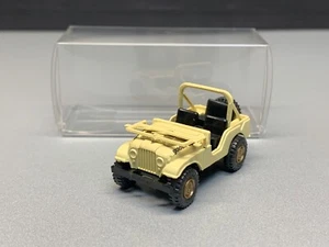Jeep SUV golden eagle Geländewagen mit umklappbarer Scheibe hell Roco H0 1:87 - Picture 1 of 12
