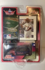 Baseball Mark McGuire Cardinals Fleer Sport Trading Card & Car Set Vintage 2001 - Picture 1 of 6