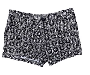 Women's BCG Shorts Size 12 Black And White Geo Print 34" x 4" - Picture 1 of 3