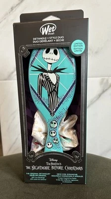 Wet Brush Jack Nightmare Before Christmas Kit Detangling Hair Brush & Scrunchie - Image 1 of 3