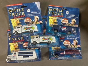 LOTE: CAMIÓN BOTELLA FUNDIDO A PRESIÓN RUEDA DORADA EVOLUTION PEPSI COLA NUEVO EN CAJA 1:87 - Imagen 1 de 10