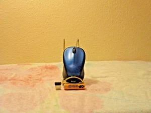 ***AUTHENTIQUE SOURIS OPTIQUE SANS FIL LOGITECH AVEC RÉCEPTEUR USB UNIFICATEUR (M317)*** - Photo 1/8