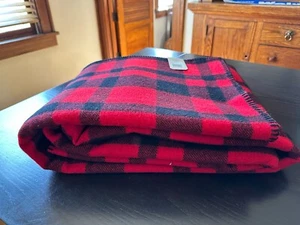 Filson Mackinaw Wool Blanket, 90x72, Red Black, #11080110, Pendleton USA - Picture 1 of 4