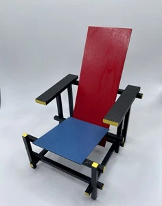 Vitra Miniature Rood Blauwe Stoel Chair by Rietveld, 1:6 Scale Mini with Box - Picture 1 of 4