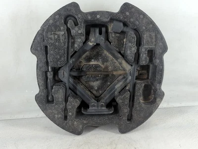 Hyundai Elantra 2018 tijera de repuesto gato de coche RCJQQ Foto 1 de 4