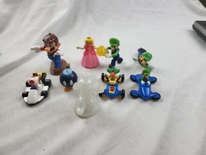 Lot of McDonalds / Super Mario Brothers Kart Figures Nintendo Amiibo Mixed - Picture 1 of 5