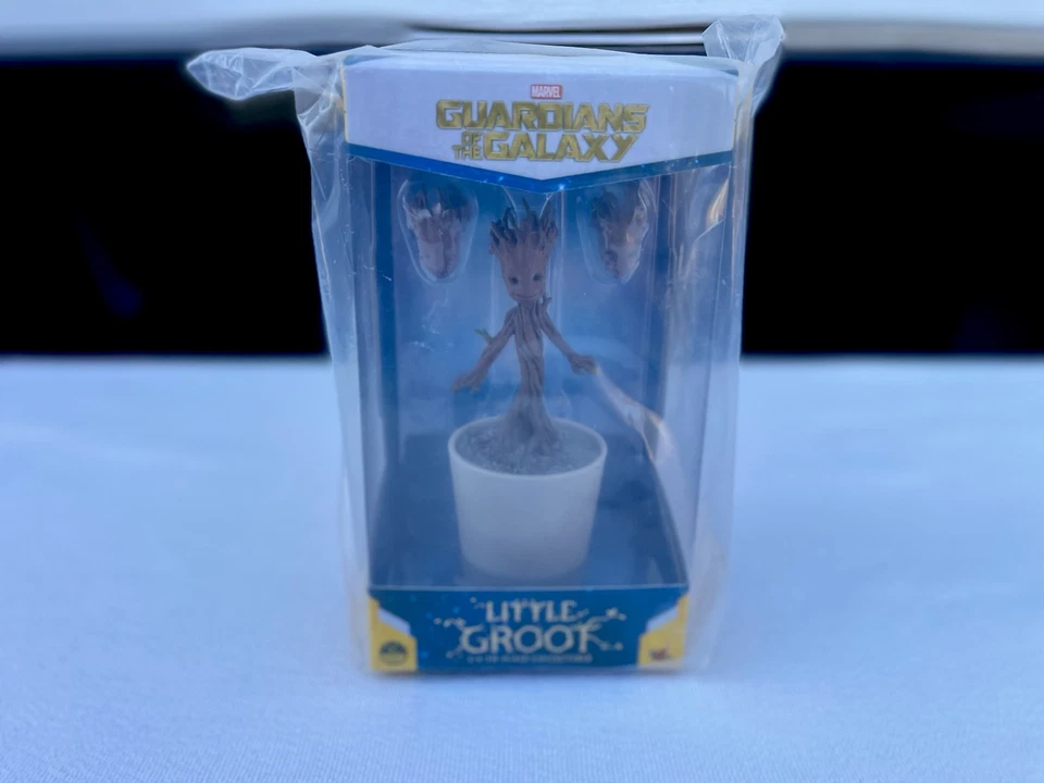 Hot Toys QS 004 Guardians of The Galaxy Little Groot 12cm Height Figure