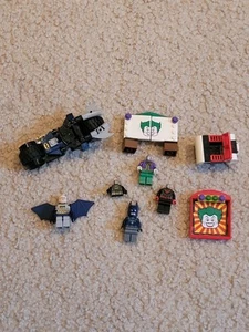 Lego Lot Batman Super Heroes Batman, The Joker Figures W/Accessories READ - Picture 1 of 12