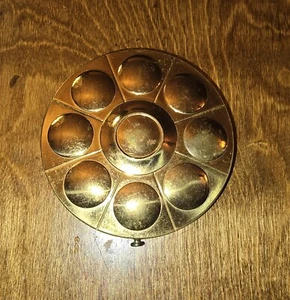 Compact Vintage Round Mirrored Powder Box W/ Screen & Puff Gold Tone Makeup - Picture 1 of 4