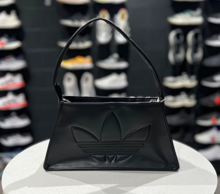 Bolso de Hombro Adidas Poliuretano Contorno Trifolio Para Mujer Bolso Informal Negro JC6001 Foto 1 de 4