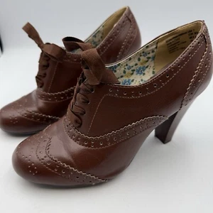 American Eagle Librarian Oxfords Brown Lace-Up Heels Women Size 7 (Used) - Picture 1 of 12
