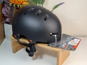 Mongoose Black Hardshell BMX Skate Helm Large Junior 60-62cm UVP 20£ - Bild 1 von 15