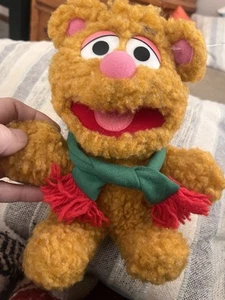 Juguete de peluche de Navidad McDonald's Muppets Fozzie Baby Bear Jim Henson 1987 DE COLECCIÓN - Imagen 1 de 8