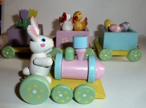LEGO Personaggi PASQUA in Legno 4 Pezzi TRENO 1984 Coniglietti Pulcini - Foto 1 di 4