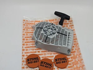 1144 080 2102 NUOVO OEM STIHL alloggiamento ventola con corda avviamento riavvolgimento MS661 C MS651 - Foto 1 di 5