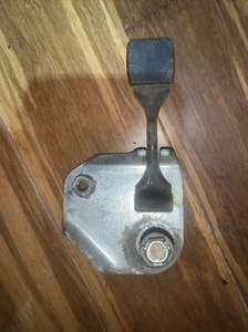 Honda Hrx217 Mower Right Wheel Adjuster - Picture 1 of 2