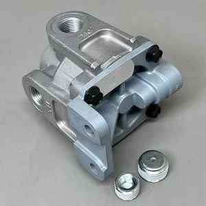 HALDEX Relay Valve Cracking Pressure 5.6 +/- 1.0 PSI. 2-Port Delivery KN28510 - Picture 1 of 10