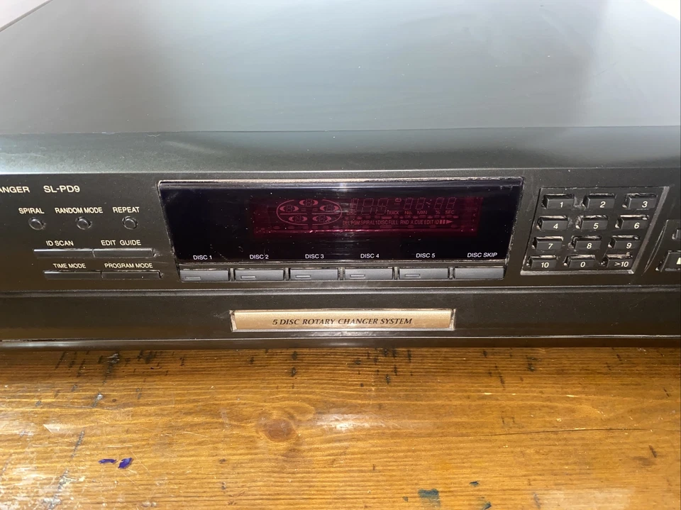 Cambiador de CD Technics SL-PD9 5 discos - sin control remoto - probado y funciona Foto 1 de 4