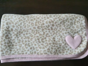 Carter's Pink Animal Print 28 "X 32" Fleece Swaddle Blanket pink heart lovey - Picture 1 of 5