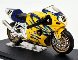 Deagostini 1/24 - Suzuki GSX-R 750 Gregorio Lavilla 2002 Model Motorcycle - Picture 1 of 4