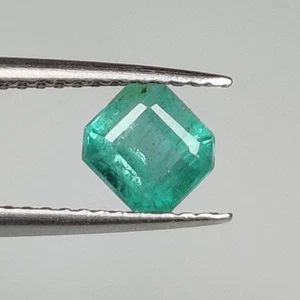 0.98 CT - Natural Emerald Good luster Gem Square Octagon Shape Zambian - 9554 - Picture 1 of 3