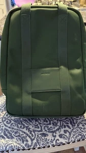 Monos Metro Rucksack Juniper Green 18L Nylon Vegan Lederbesatz Reiserucksack  - Bild 1 von 12