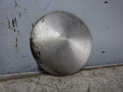 96 NEW YORKER OEM WHEEL CENTER CAP 30393 SILVER 95 94 77897 - Image 1 of 2